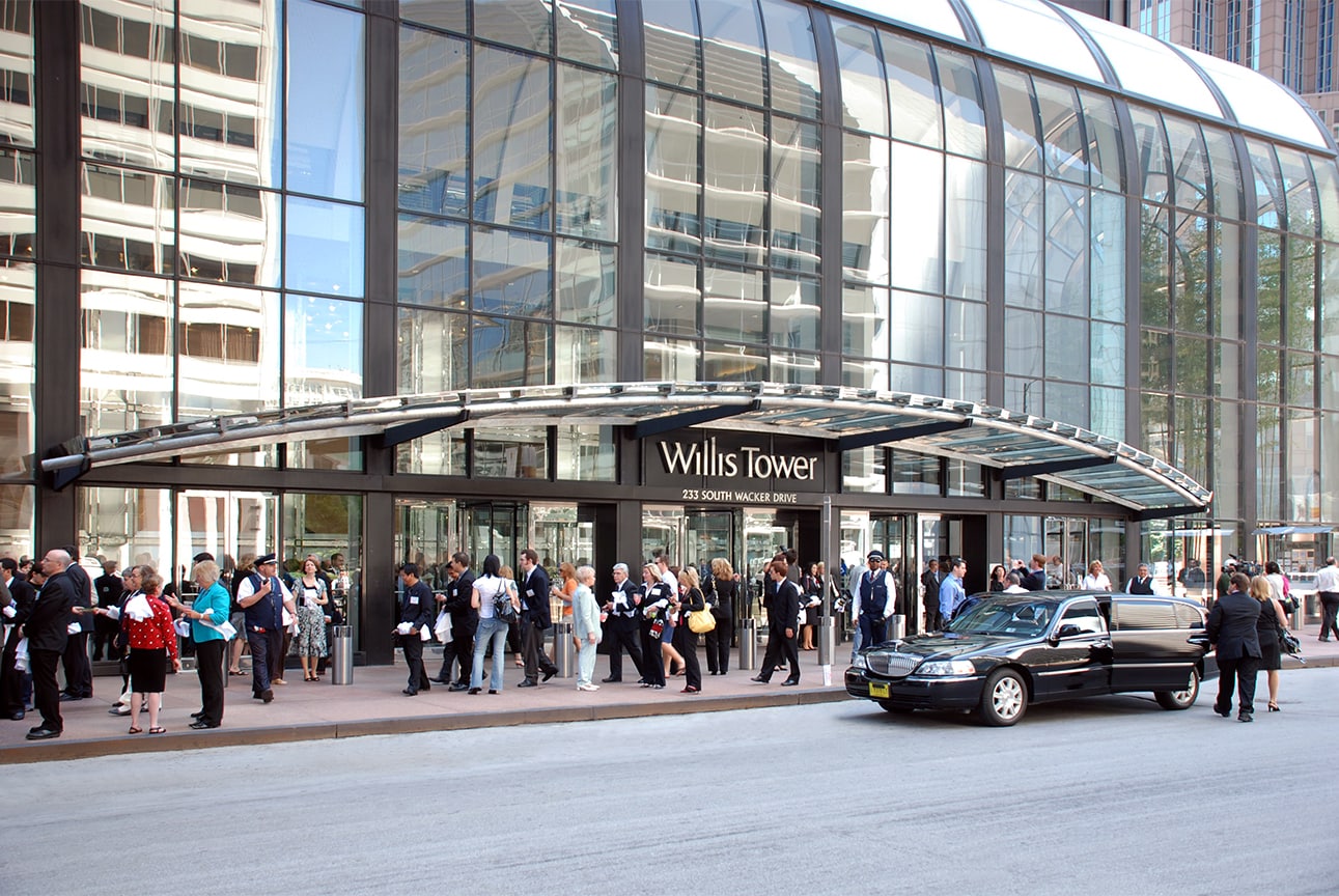 Willis_Tower_Facade_Wacker_Limo_07_16_09